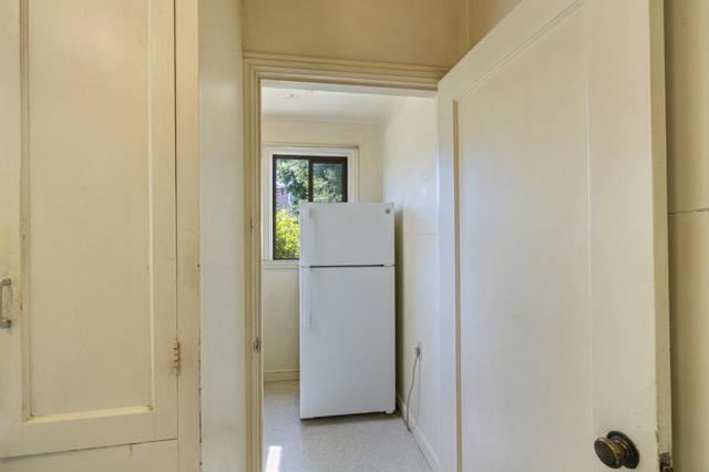 1317 Laguna Avenue, Burlingame CA: https://media.crmls.org/mediaz/ee6d7389-d628-45a6-864c-f4fd9e4167c9.jpg