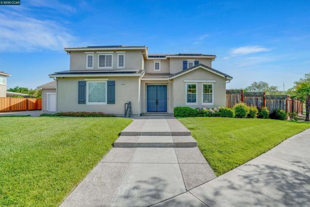 2121 Bluffs Dr, Livermore CA: https://media.crmls.org/mediaz/ee6d8e81-84cd-4cd1-a3e8-d2065716b08b.jpg
