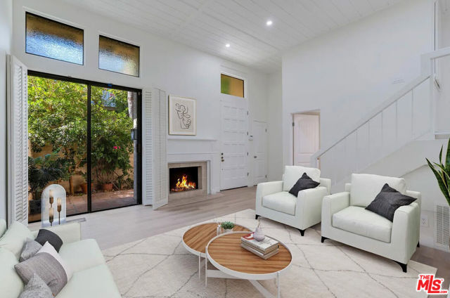 23471 Park Sorrento, Calabasas CA: https://media.crmls.org/mediaz/ee6e6d45-7e34-4088-bb18-1c3f23afad90.jpg