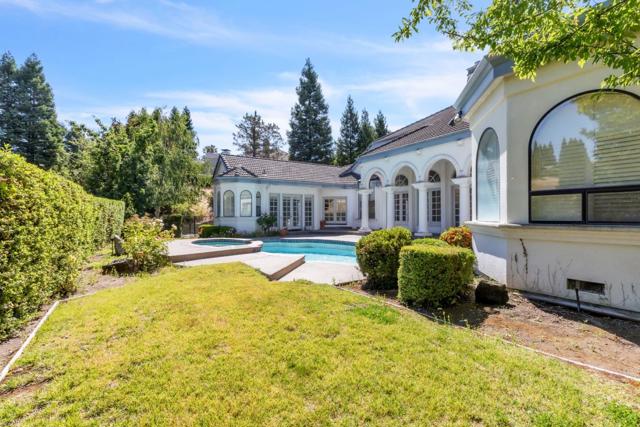 4443 Deer Field Way, Danville CA: https://media.crmls.org/mediaz/ee6e79fb-b2eb-408f-8d31-c287a8278a5c.jpg