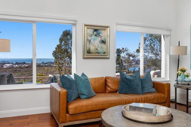 Detail Gallery Image 16 of 54 For 1762 Burgundy Rd, Encinitas,  CA 92024 - 3 Beds | 2/1 Baths