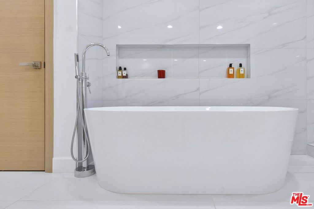 MLS #26915335 image #51