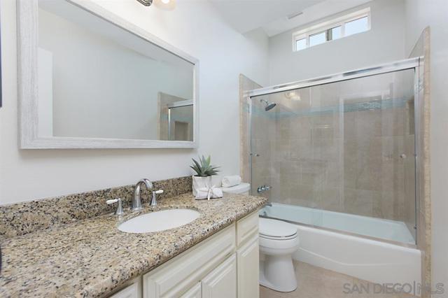 4924 Via Lapiz, San Diego, California 92122, 3 Bedrooms Bedrooms, ,1 BathroomBathrooms,Townhouse,For Sale,Via Lapiz,240023155SD