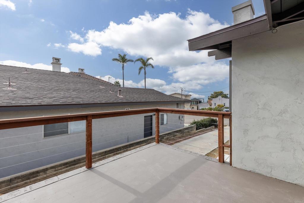 2453 Curlew St - photo 11