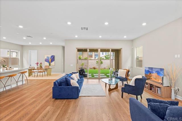 597 MIDDLEBROOK RD, San Marcos CA: https://media.crmls.org/mediaz/ee70e07b-2e27-4ef1-ab07-022eae5d309e.jpg