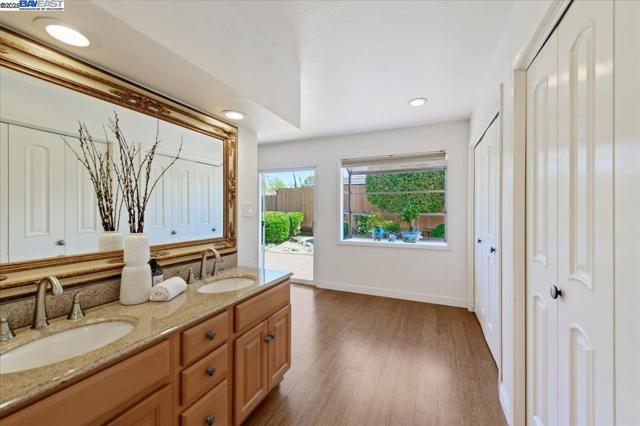 5720 San Juan Way, Pleasanton CA: https://media.crmls.org/mediaz/ee72b302-fd50-4d81-828b-1bd045995d99.jpg