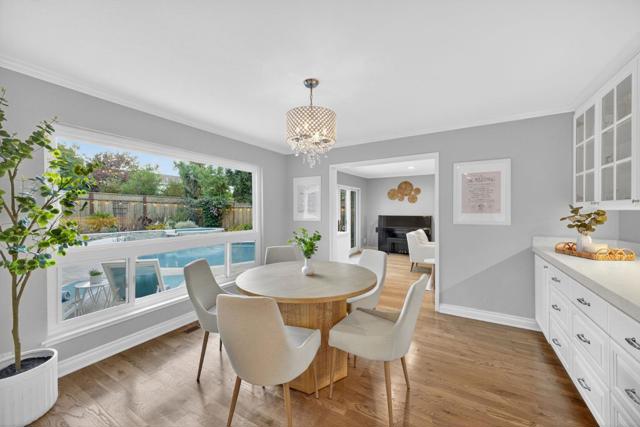 6575 Jeremie Drive, San Jose CA: https://media.crmls.org/mediaz/ee734331-9e51-493f-917f-a7a6ad155742.jpg