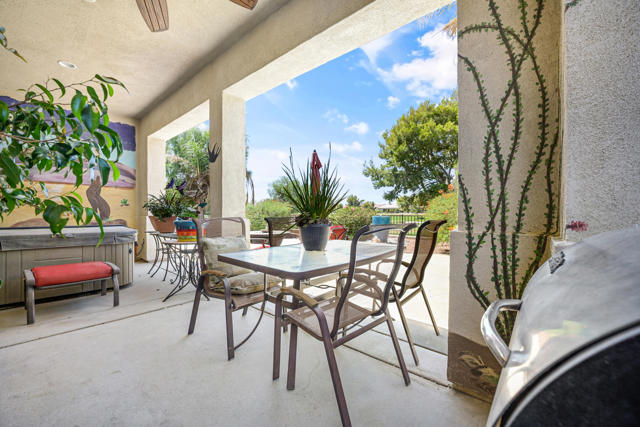 81193 Avenida Tres Lagunas, Indio CA: https://media.crmls.org/mediaz/ee73dfad-1e0c-4c8a-a3c7-31c01b77127b.jpg