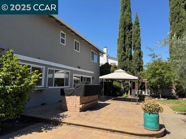 2524 Corte Del Marques, Walnut Creek CA: https://media.crmls.org/mediaz/ee74864c-0dfb-4983-b2b3-5e6585eddbe4.jpg