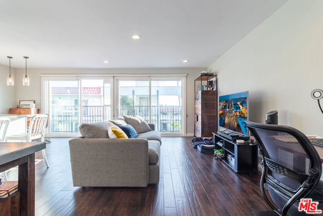 1720 ARDMORE Avenue, Hermosa Beach, California 90254, 1 Bedroom Bedrooms, ,1 BathroomBathrooms,Residential,Sold,ARDMORE,22154949