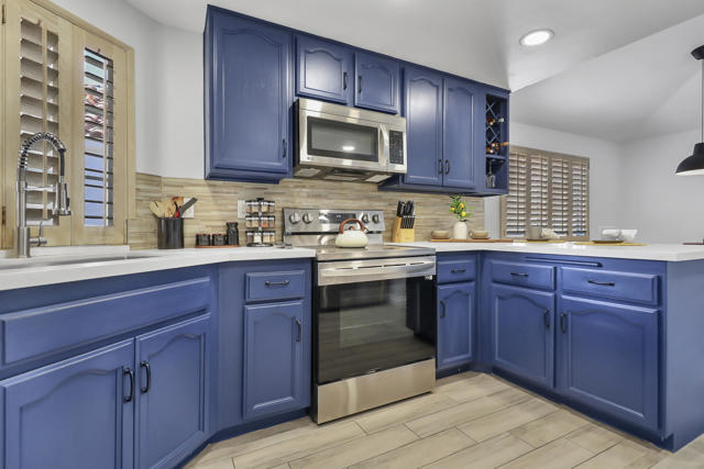 77576 Calle Las Brisas N, Palm Desert CA: https://media.crmls.org/mediaz/ee75b3c9-15e4-40fb-8c08-a67438c54bff.jpg