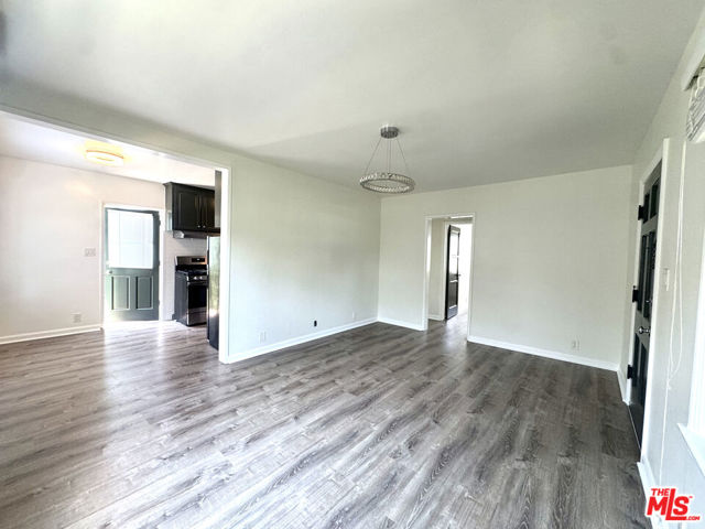 5153 Overland, Culver City CA: https://media.crmls.org/mediaz/ee7665f5-5a90-4bbb-9033-08b579eaa557.jpg