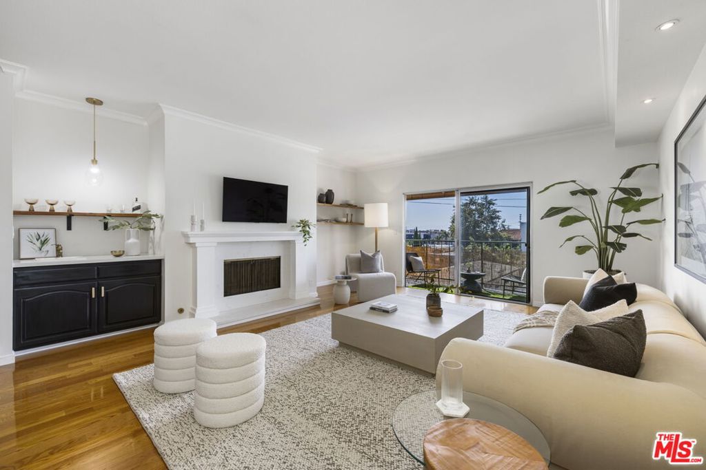 1441 Federal Avenue #301