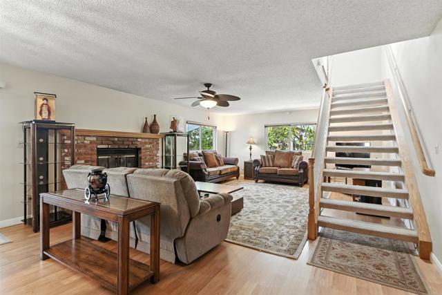 Detail Gallery Image 14 of 27 For 10005 White Pine Ln, Santee,  CA 92071 - 4 Beds | 3 Baths