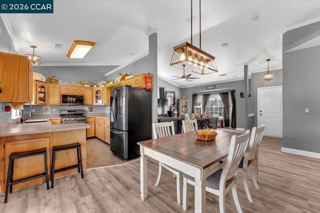 Image 11 of 33 For 19388 Bonanza King Dr