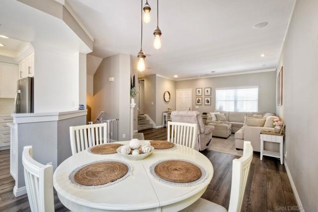 9960 Scripps Vista Way, San Diego CA: https://media.crmls.org/mediaz/ee783cf6-5922-4e97-8ed0-a1d34dde8f06.jpg