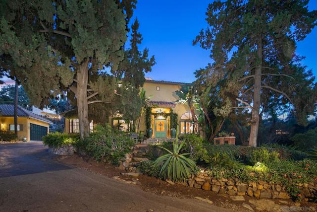 1115 S Mollison Ave, El Cajon CA: https://media.crmls.org/mediaz/ee797699-ab2b-4ad3-9c5f-06e8db62faea.jpg