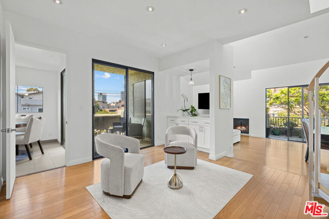 1506 S Bentley Avenue, Los Angeles CA: https://media.crmls.org/mediaz/ee79c6b2-3606-4e9b-b6c4-335a835b58e1.jpg