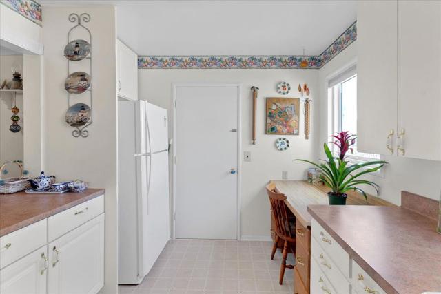 728 Spruce Avenue, Pacific Grove CA: https://media.crmls.org/mediaz/ee7aab4d-a1ab-4654-924a-e35cce7e1771.jpg