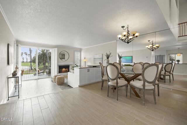 2205 Vina Del Mar, Oxnard CA: https://media.crmls.org/mediaz/ee7b35da-6d0c-4ddb-9742-8e30bc81984d.jpg