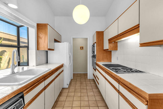 78565 Vista Del Fuente, Indian Wells CA: https://media.crmls.org/mediaz/ee7b48a7-d183-4636-b089-745e657ad720.jpg