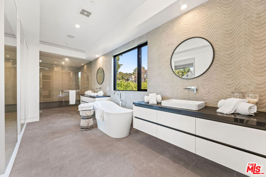 MLS #26863407 image #16