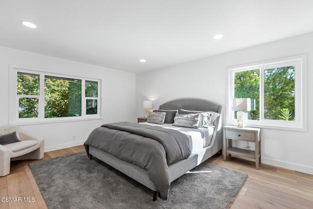 1251 Calle Las Casas, Thousand Oaks CA: https://media.crmls.org/mediaz/ee7de89b-a48f-4a0b-bc21-3ef00cc728db.jpg