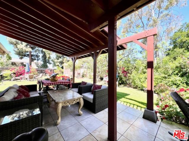3821 Lariat Place, Fullerton CA: https://media.crmls.org/mediaz/ee7e0f5c-88e5-4433-be14-f0bbb17f09e4.jpg