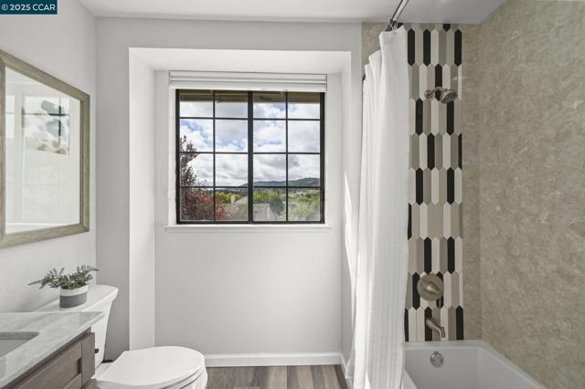 11478 Rolling Hills Dr, Dublin CA: https://media.crmls.org/mediaz/ee7e45cf-dcf6-45a7-9700-35beb2fb5e95.jpg