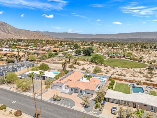 73298 Buckboard Trail Trail, Palm Desert CA: https://media.crmls.org/mediaz/ee7f36d3-2265-4563-8ed3-8d1295ca7961.jpg