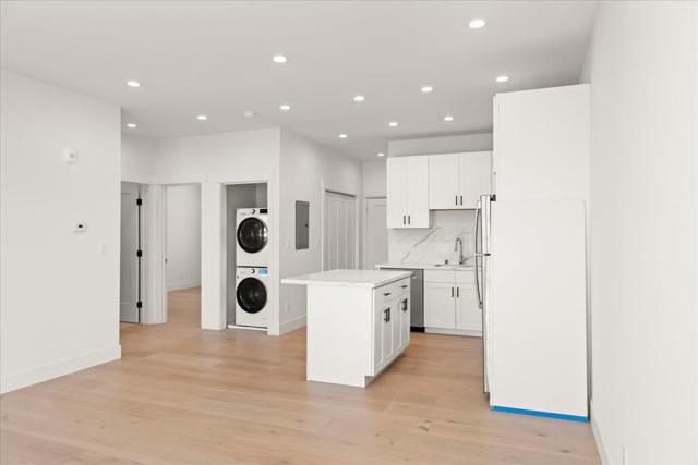 Image 4 of 19 For 3548 Pierce Street