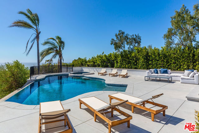 29800 Cuthbert Road, Malibu CA: https://media.crmls.org/mediaz/ee7fb1d0-1856-4df0-ab74-1d39da1d4201.jpg