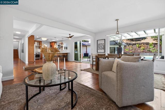 Image 21 of 51 For 1816 Meadow Ln