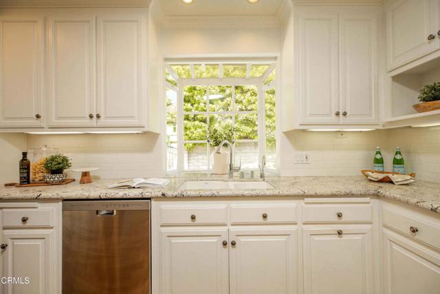 Detail Gallery Image 13 of 37 For 432 Oliveta Pl, La Canada Flintridge,  CA 91011 - 4 Beds | 3 Baths