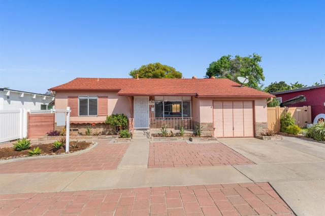 Detail Gallery Image 1 of 1 For 2742 Havasupai Ave, San Diego,  CA 92117 - 3 Beds | 1 Baths