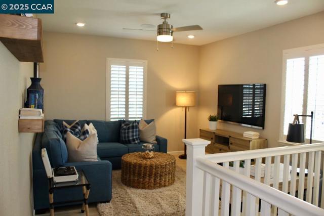 783 Billhook Drive, Vacaville CA: https://media.crmls.org/mediaz/ee80c628-c2c4-4f32-9d49-31c92f9f2fe8.jpg