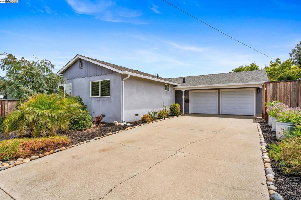 1168 Hillcrest Ct