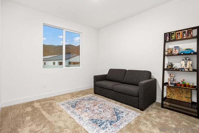 35505 Orchard Trails, Fallbrook CA: https://media.crmls.org/mediaz/ee823616-9791-468c-b7d4-256e60017c58.jpg