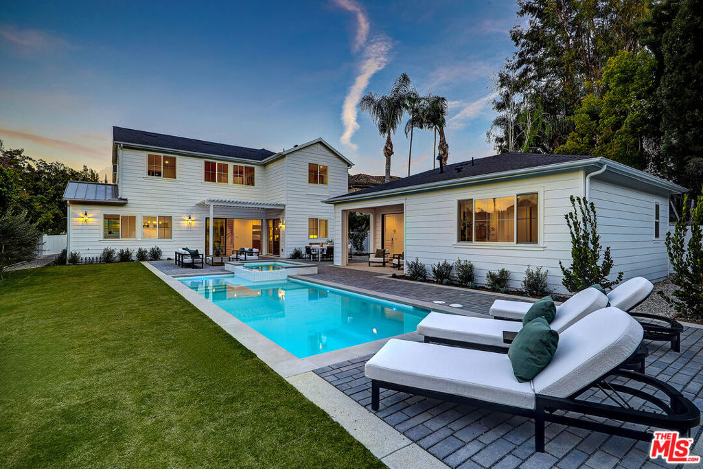 4241 Woodcliff Road