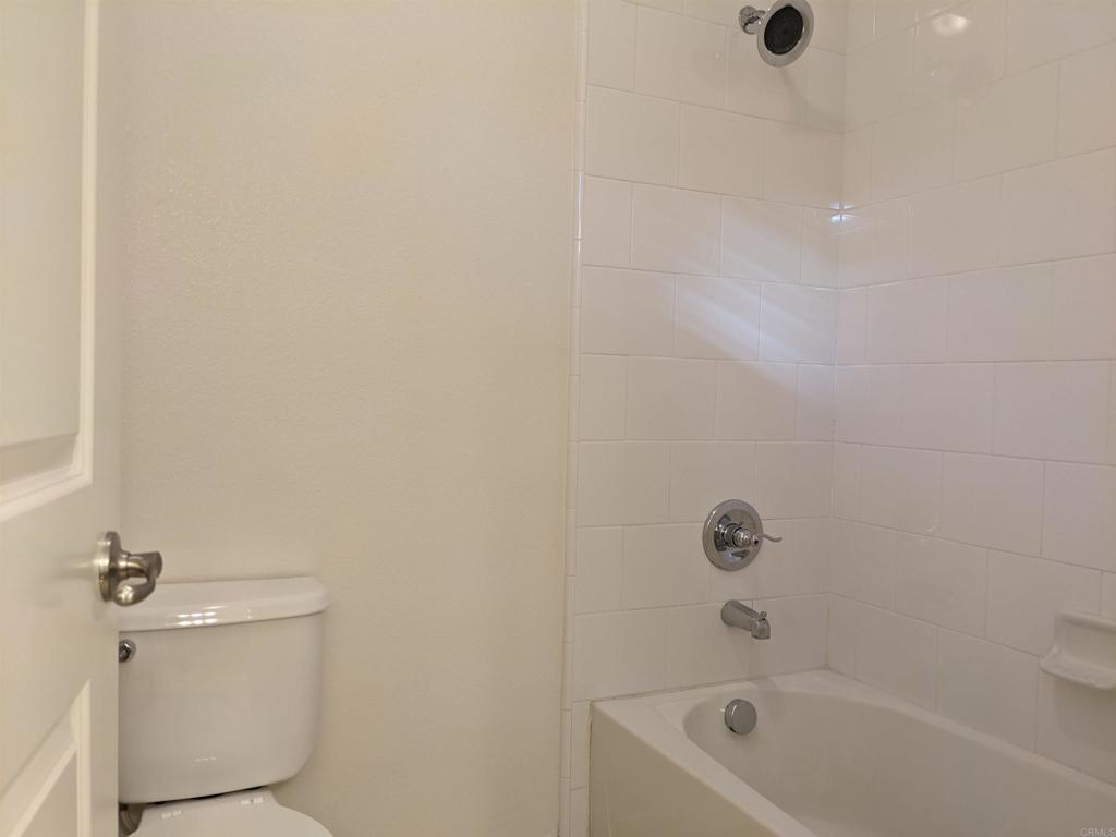 https://media.crmls.org/mediaz/ee832e39-d8e9-4682-98a2-a514e661310d.jpg?preset=X-Large