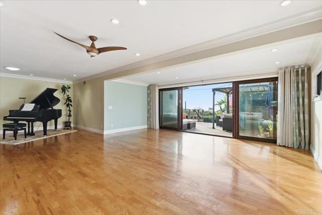 Detail Gallery Image 6 of 36 For 866 Cordova St, San Diego,  CA 92107 - 4 Beds | 2/1 Baths