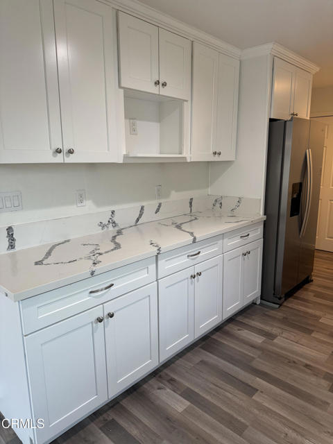 Detail Gallery Image 7 of 15 For 2100 Snow Ave, Oxnard,  CA 93036 - 4 Beds | 2 Baths