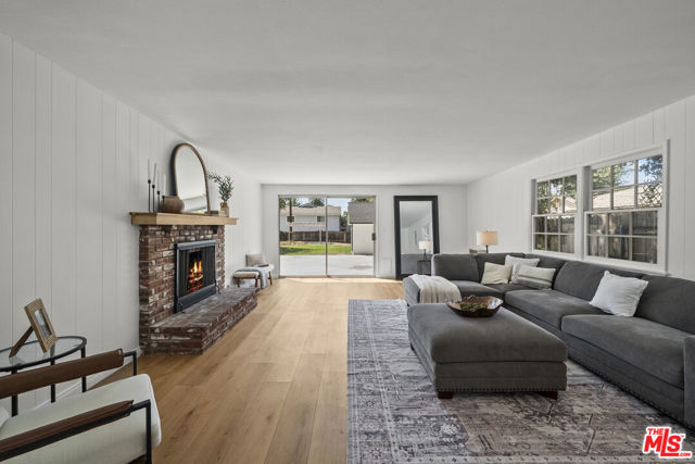 746 Valley View Avenue, Monrovia CA: https://media.crmls.org/mediaz/ee852562-21ac-4f8b-8c6a-34a746e3429f.jpg