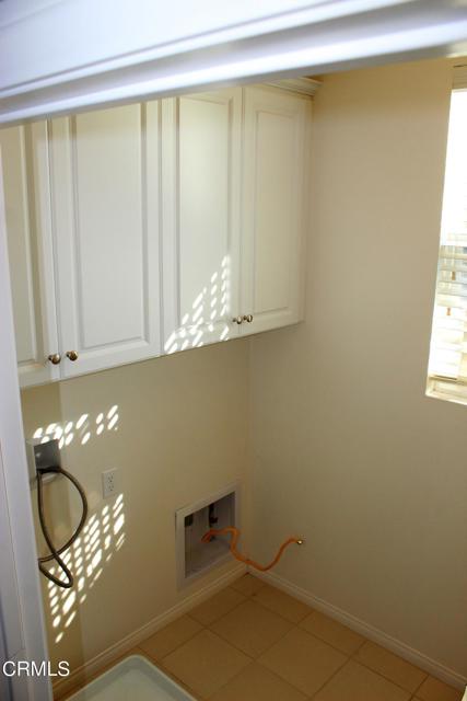 3233 London Lane Upstairs Laundry Room