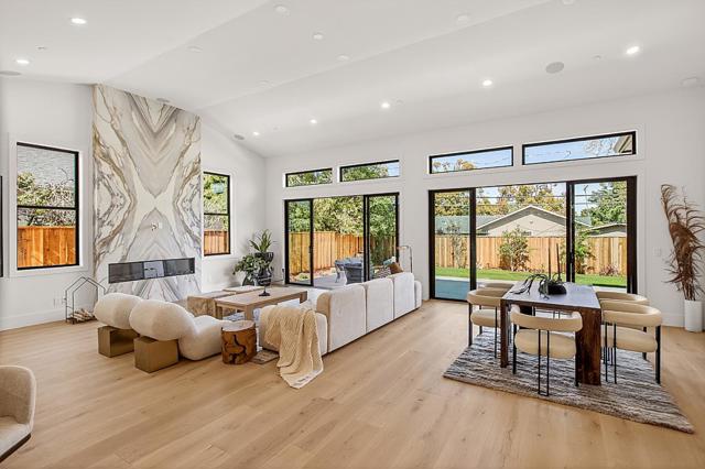 18645 Paseo Lado, Saratoga CA: https://media.crmls.org/mediaz/ee865e95-fa13-48a3-b1a8-fde83313c768.jpg