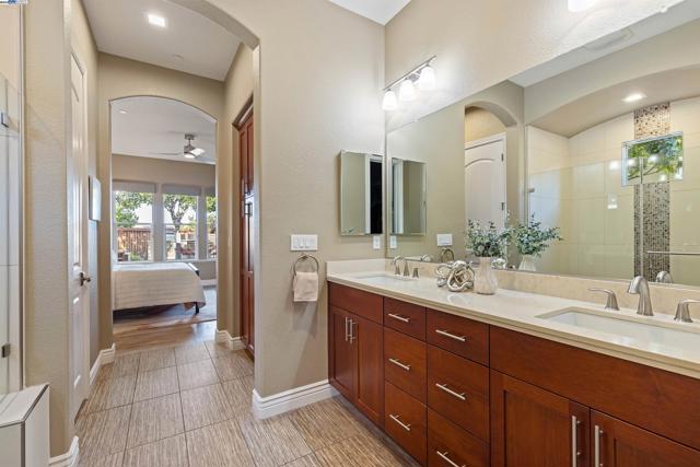 1835 Riesling Cir, Brentwood CA: https://media.crmls.org/mediaz/ee8671e1-fbb7-4f85-9da2-5d055f37bd11.jpg