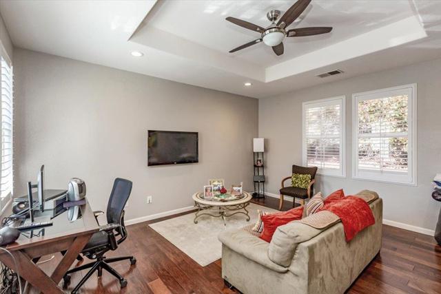 Image 3 of 31 For 1251 Rio Grande Way