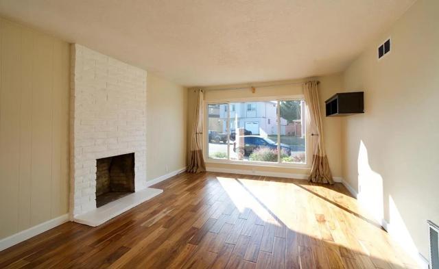 621 Forest Lake Drive, Pacifica CA: https://media.crmls.org/mediaz/ee8703f8-7794-49a7-b172-e19decf21567.jpg