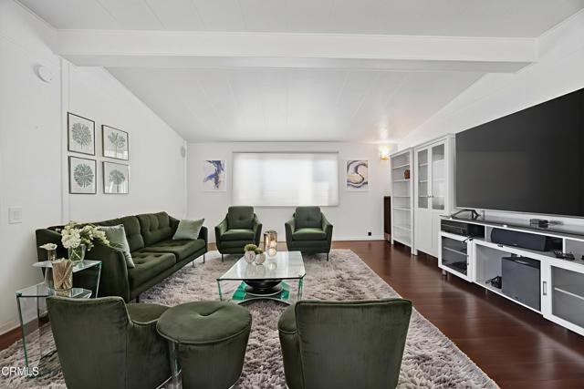 5540 W 5TH Street, Oxnard CA: https://media.crmls.org/mediaz/ee87cd1d-8fe1-485f-a017-2cb905afcc97.jpg