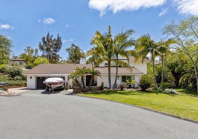 Detail Gallery Image 2 of 34 For 668 Matagual, Vista,  CA 92081 - 4 Beds | 3 Baths
